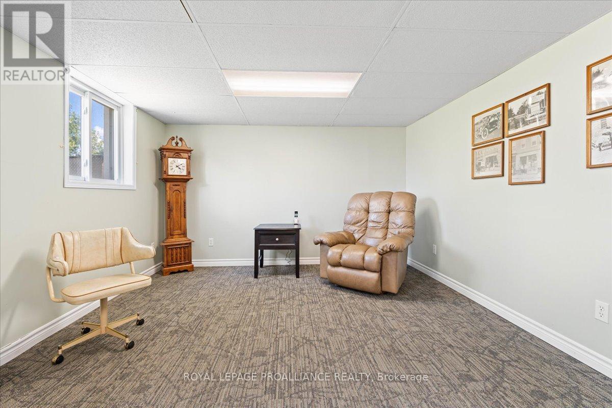 106 Lemoine Street, Belleville, Ontario  K8P 4H1 - Photo 23 - X12377388