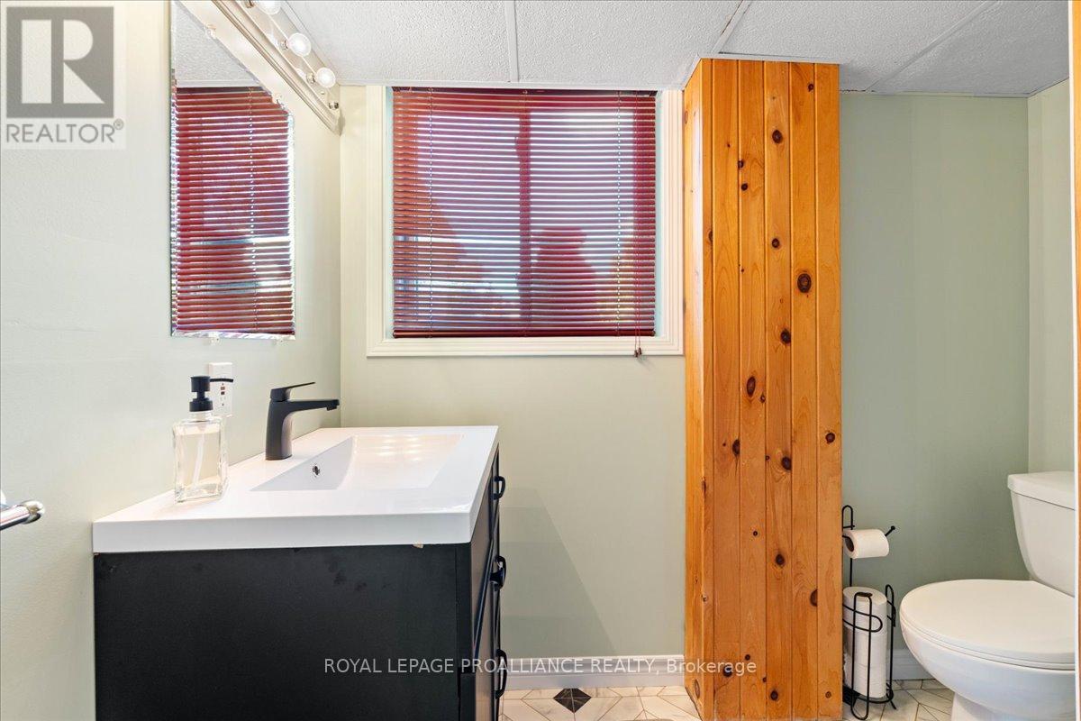 106 Lemoine Street, Belleville, Ontario  K8P 4H1 - Photo 25 - X12377388