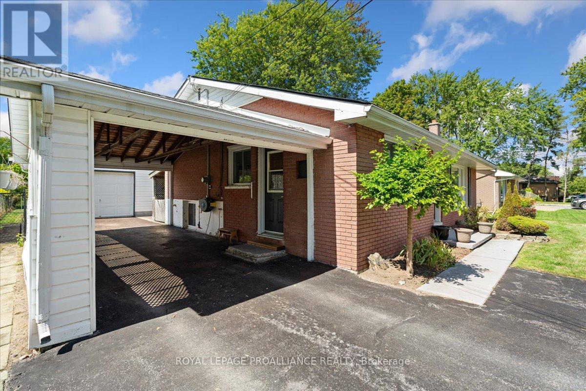 106 Lemoine Street, Belleville, Ontario  K8P 4H1 - Photo 37 - X12377388