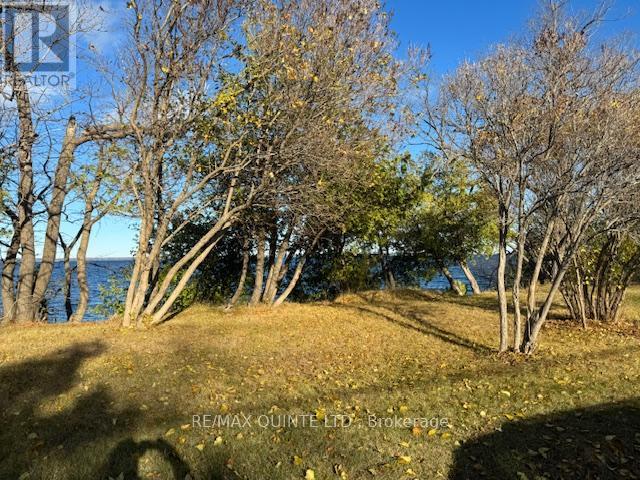 5083 Long Point Road, Prince Edward County, Ontario  K0K 2T0 - Photo 12 - X12377547