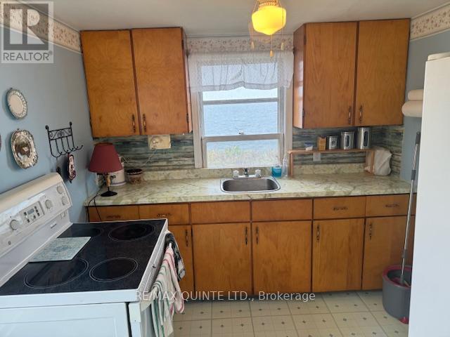 5083 Long Point Road, Prince Edward County, Ontario  K0K 2T0 - Photo 5 - X12377547