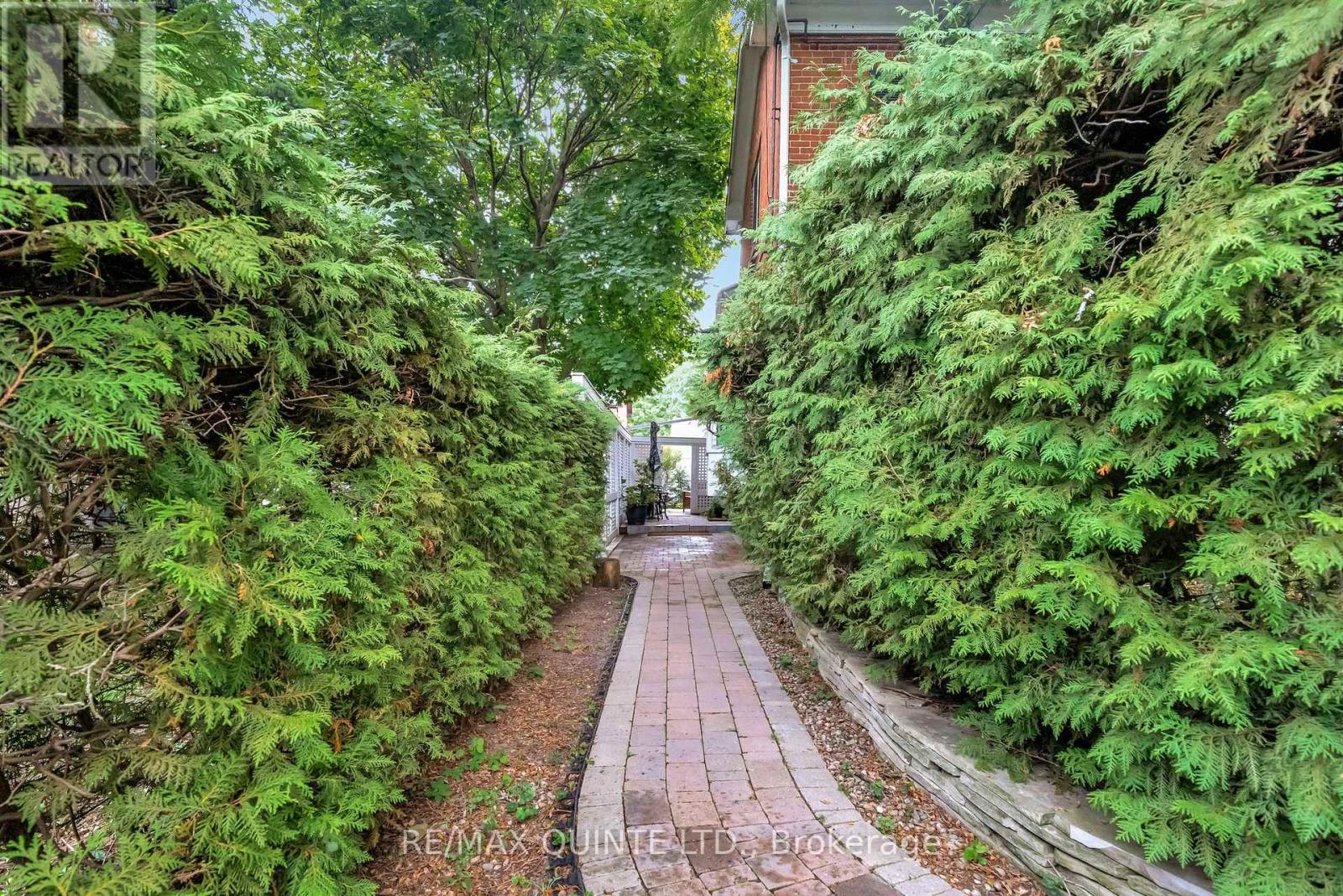 5 - 99 Bridge Street E, Belleville, Ontario  K8N 1M2 - Photo 37 - X12378702
