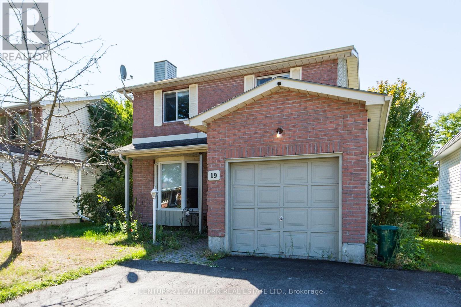 19 BOGART CRESCENT, Belleville, Ontario