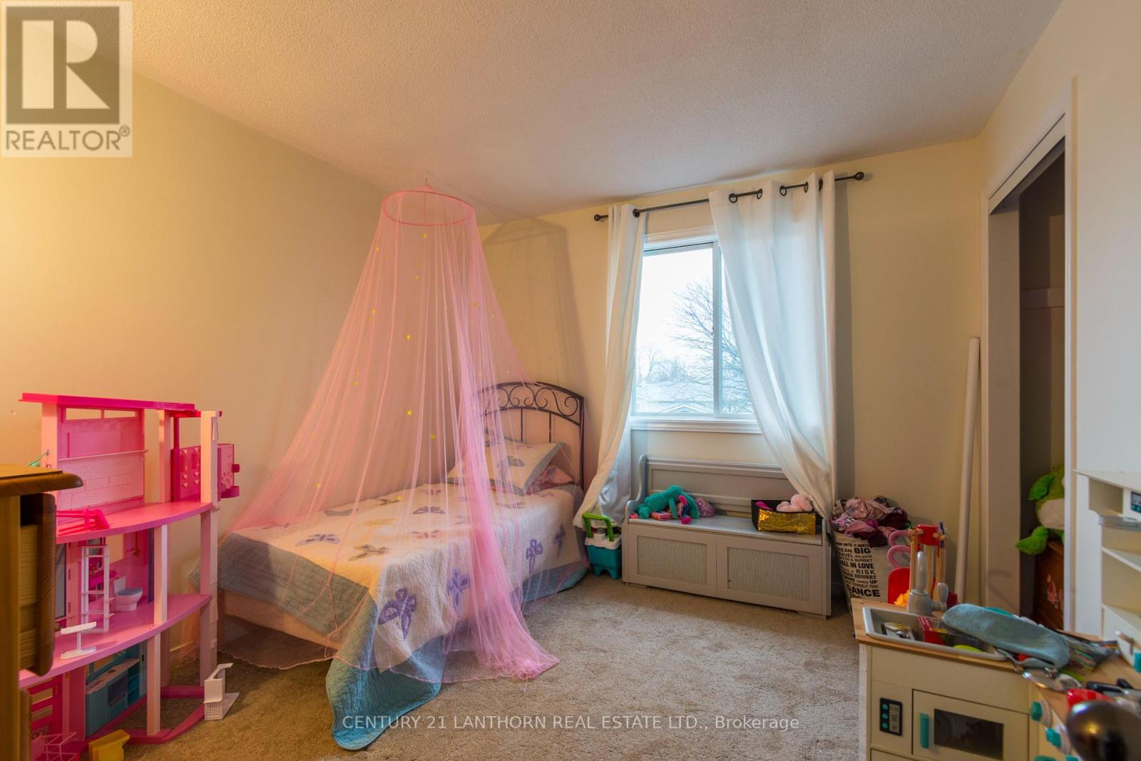 19 Bogart Crescent, Belleville, Ontario  K8P 5E9 - Photo 18 - X12379740