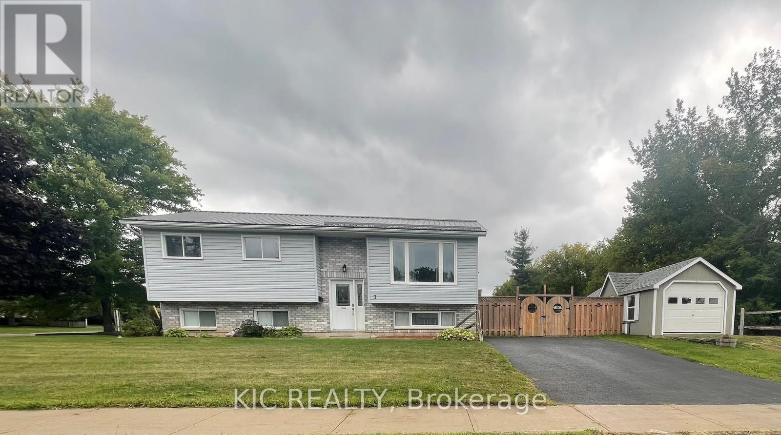 3 Creekside Drive, Stirling-Rawdon, Ontario  K0K 3E0 - Photo 2 - X12379788