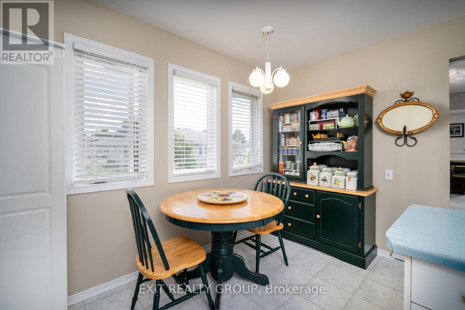 5 Empire Boulevard, Prince Edward County, Ontario  K0K 3L0 - Photo 19 - X12380143