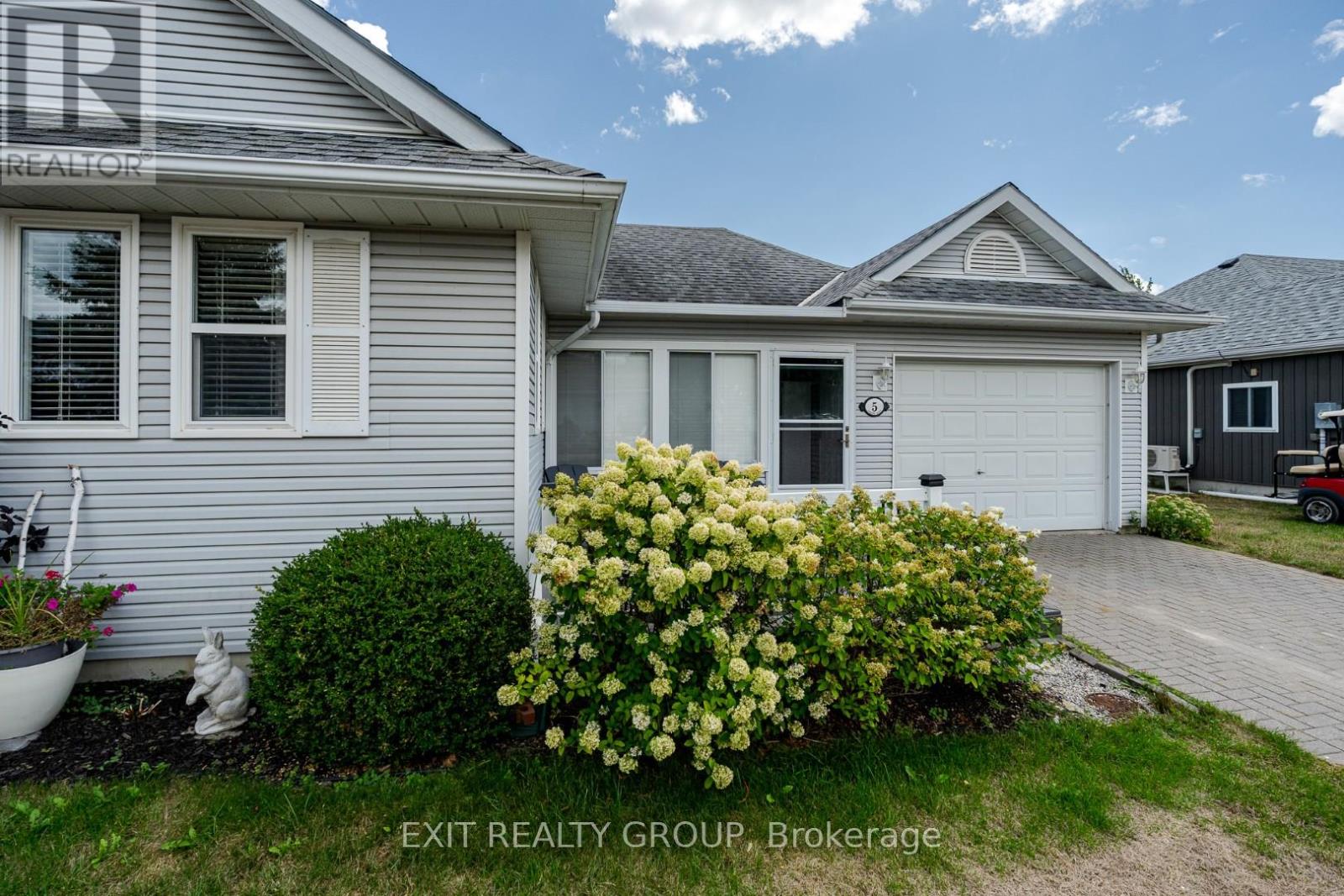 5 Empire Boulevard, Prince Edward County, Ontario  K0K 3L0 - Photo 4 - X12380143