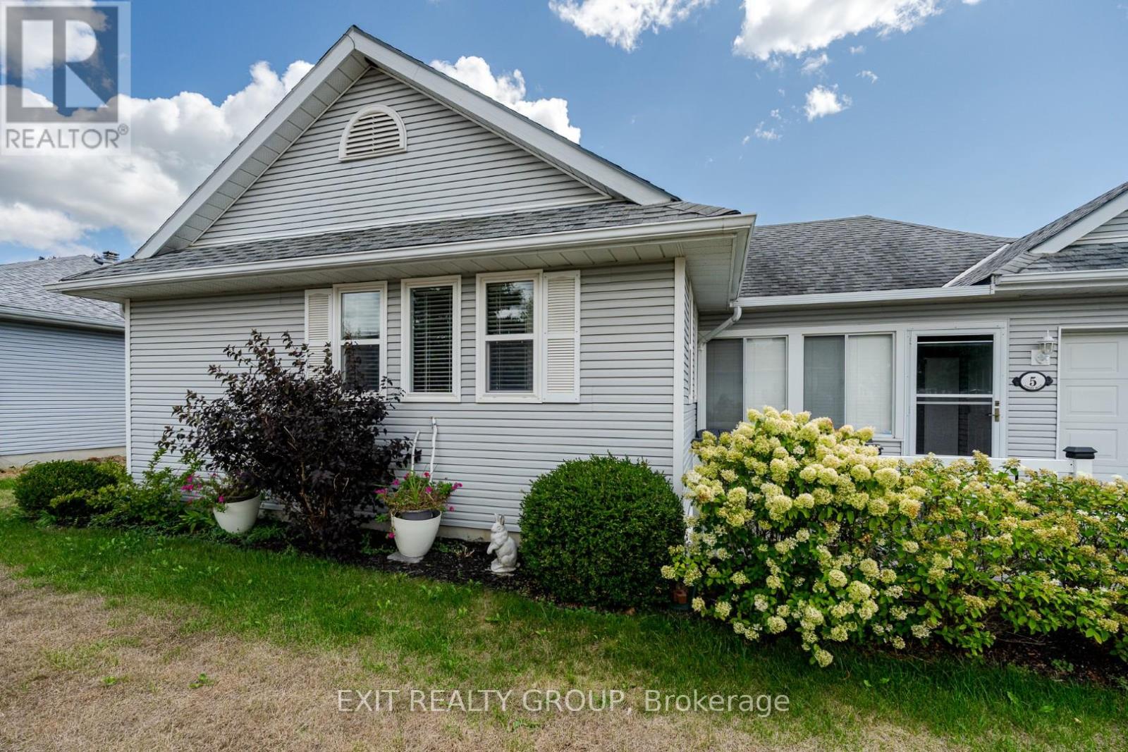 5 Empire Boulevard, Prince Edward County, Ontario  K0K 3L0 - Photo 5 - X12380143