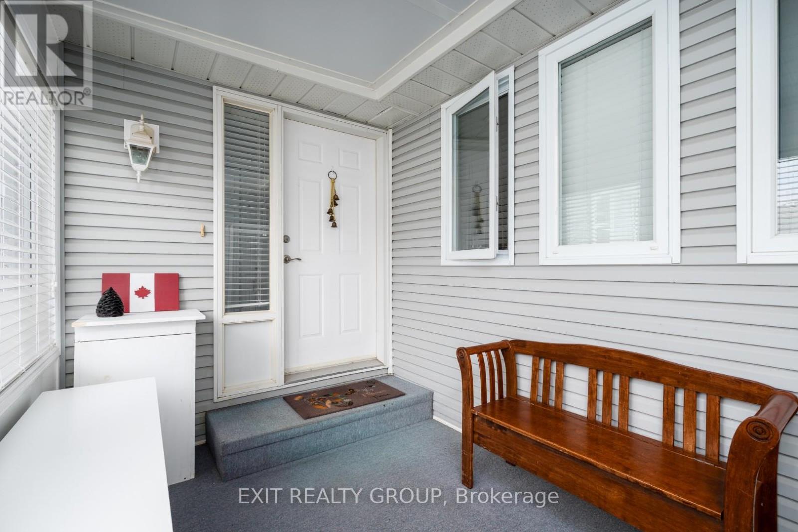5 Empire Boulevard, Prince Edward County, Ontario  K0K 3L0 - Photo 8 - X12380143