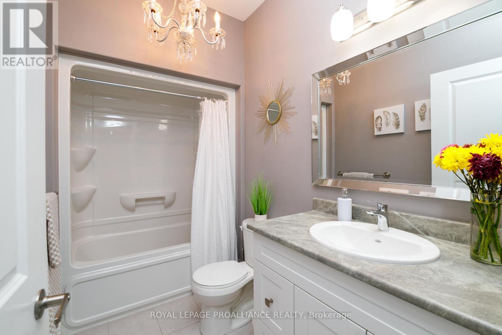 81 Sienna Avenue, Belleville, Ontario  K8P 0E9 - Photo 20 - X12381042