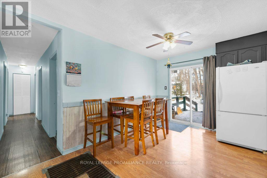 27 Thurlow Queen Street, Belleville, Ontario  K0K 2V0 - Photo 10 - X12381710