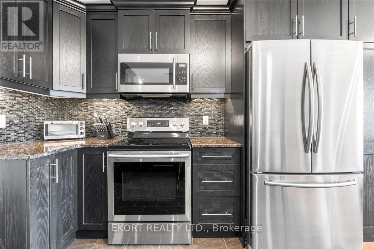 64 Farmington Crescent, Belleville, Ontario  K8N 0J8 - Photo 8 - X12382495