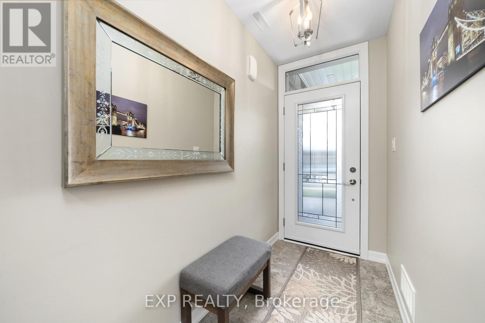 20 Stinson Avenue N, Belleville, Ontario  K8P 5N9 - Photo 4 - X12382553