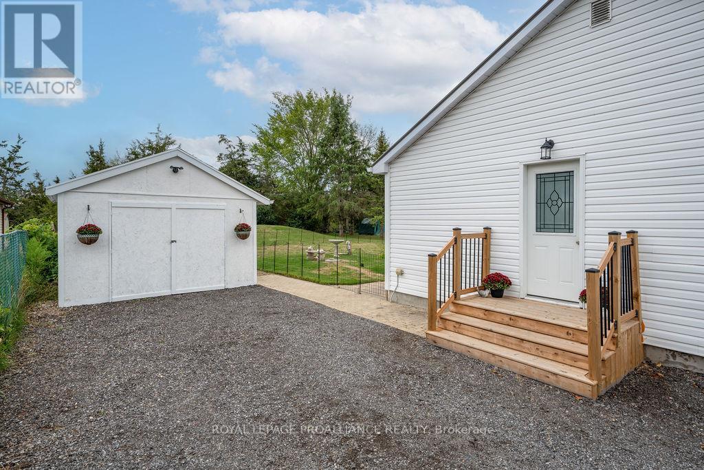 4324 Old 2 Highway, Belleville, Ontario  K8N 4Z4 - Photo 29 - X12382682