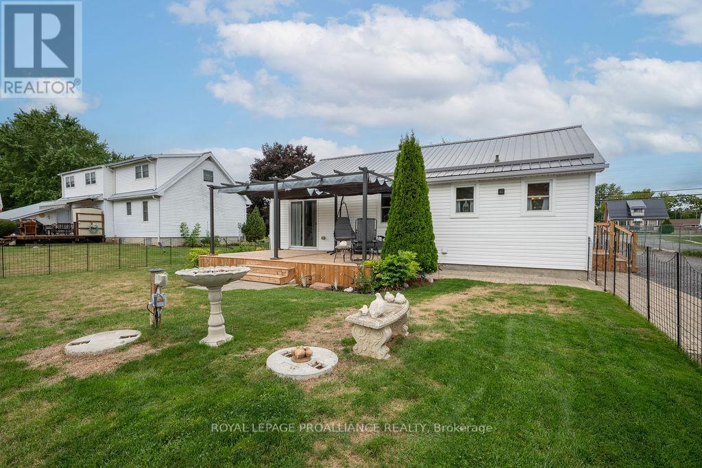 4324 Old 2 Highway, Belleville, Ontario  K8N 4Z4 - Photo 35 - X12382682