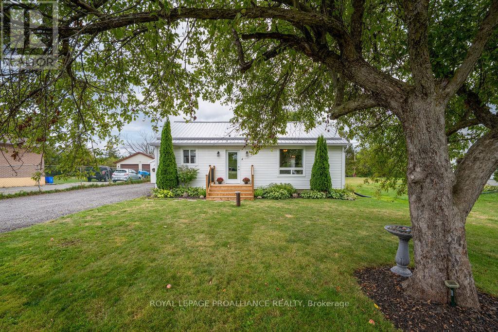 4324 Old 2 Highway, Belleville, Ontario  K8N 4Z4 - Photo 37 - X12382682