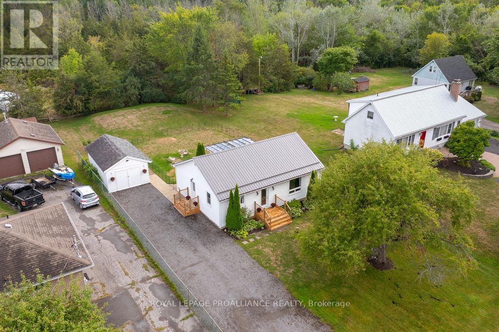 4324 Old 2 Highway, Belleville, Ontario  K8N 4Z4 - Photo 39 - X12382682
