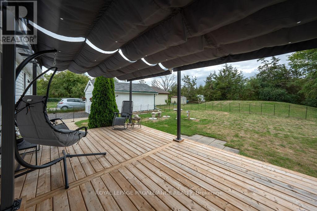 4324 Old 2 Highway, Belleville, Ontario  K8N 4Z4 - Photo 4 - X12382682