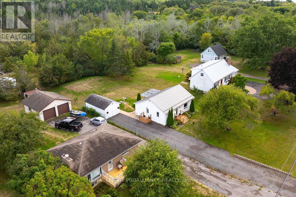 4324 Old 2 Highway, Belleville, Ontario  K8N 4Z4 - Photo 41 - X12382682