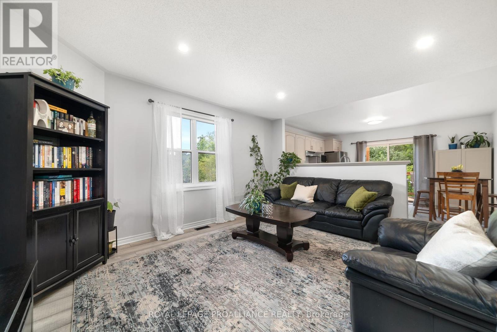 117 St. James Street, Stirling-Rawdon, Ontario  K0K 3E0 - Photo 9 - X12383375