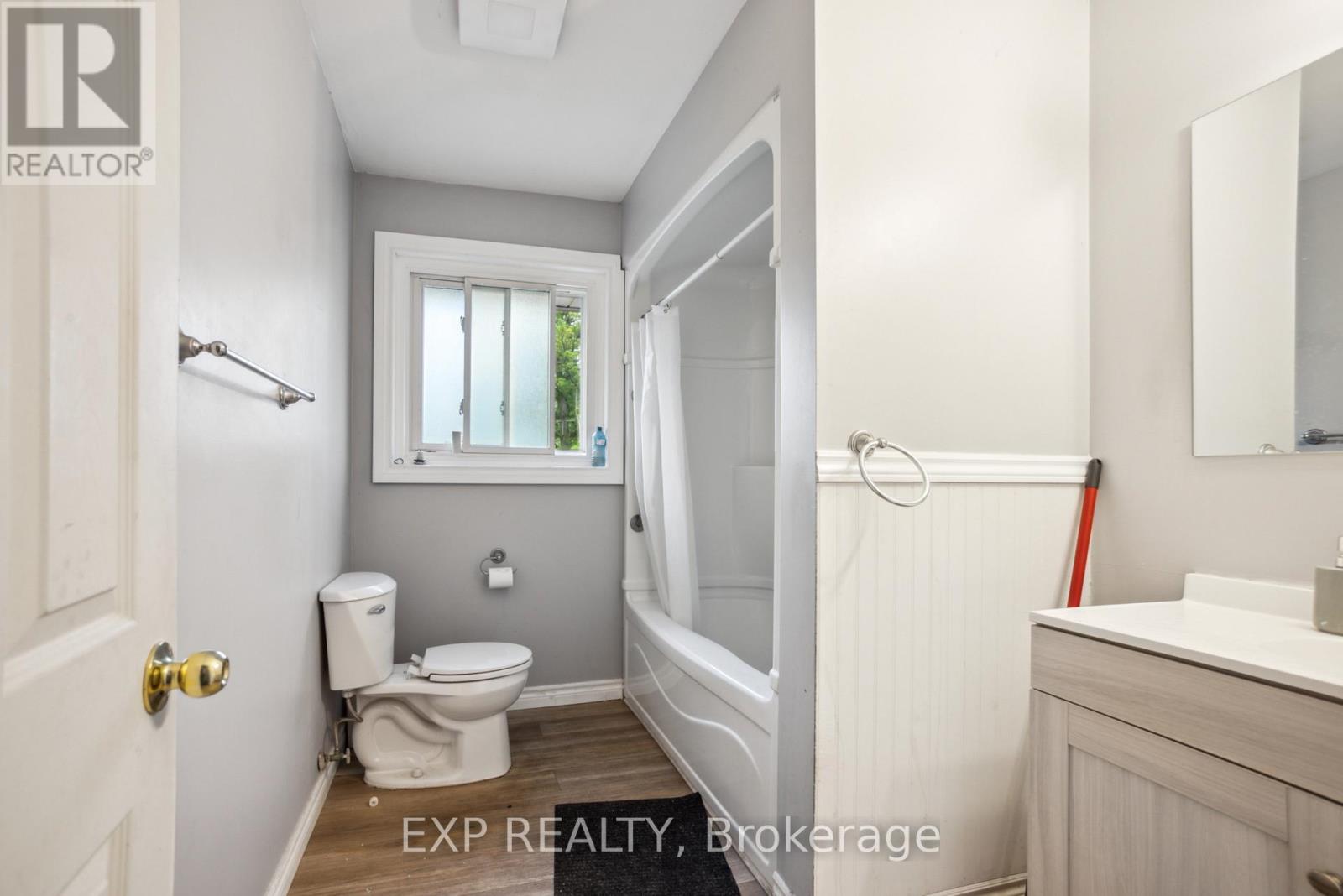 97 Gilbert Street, Belleville, Ontario  K8P 3H1 - Photo 13 - X12383810