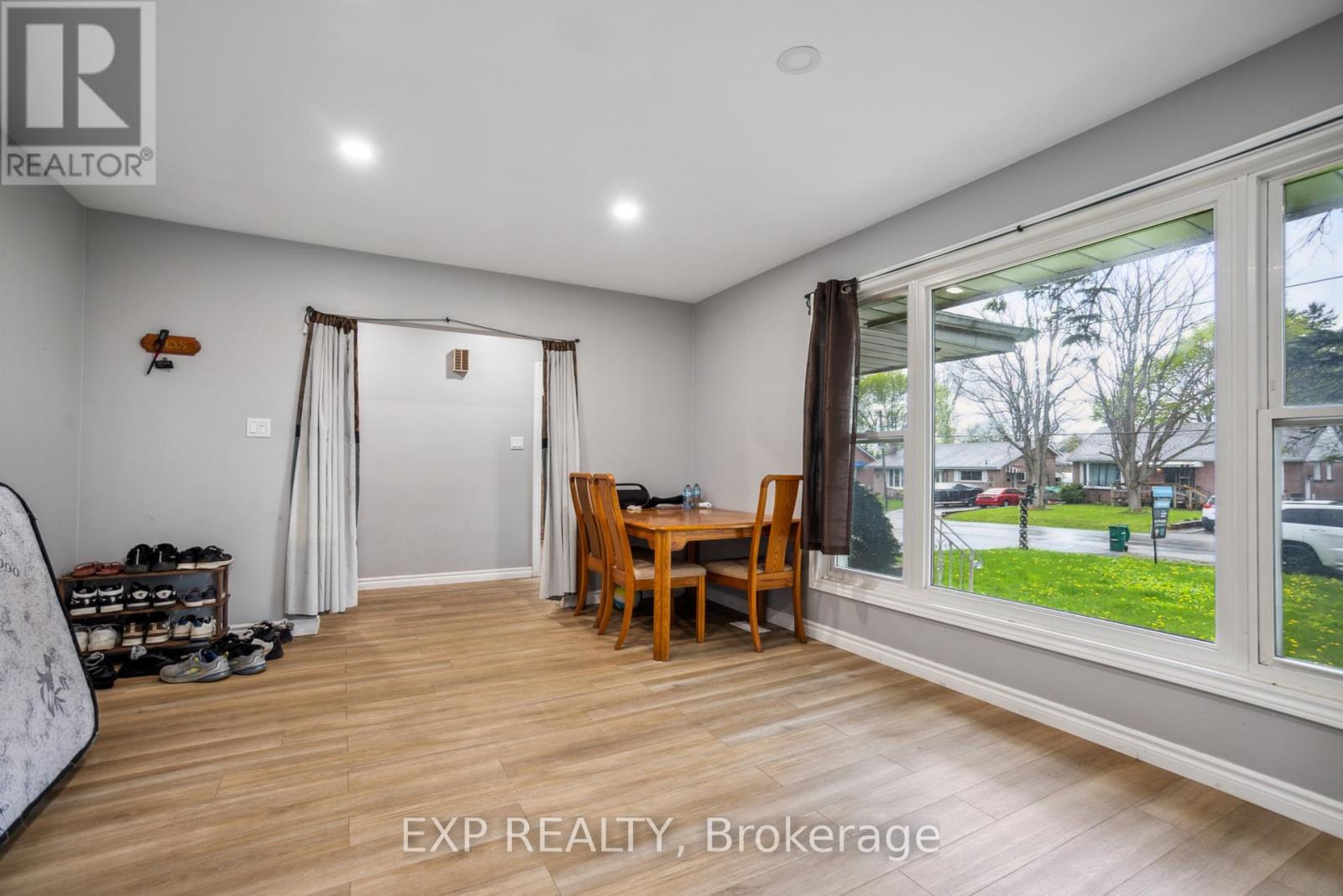 97 Gilbert Street, Belleville, Ontario  K8P 3H1 - Photo 4 - X12383810