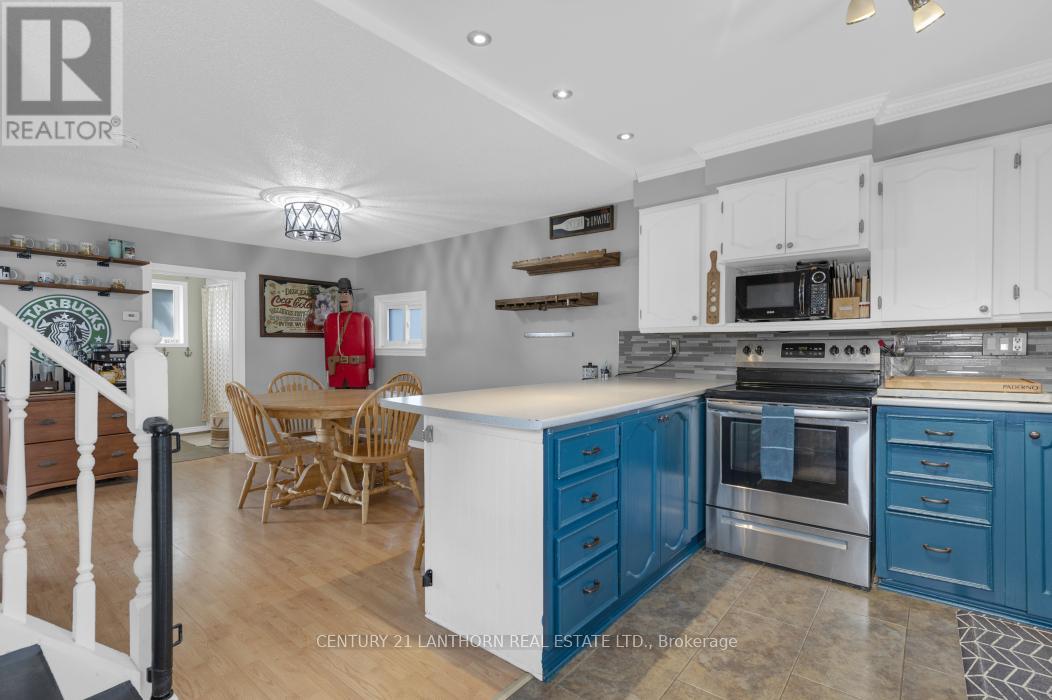 24 Parker Street, Belleville, Ontario  K8P 1C8 - Photo 15 - X12383956