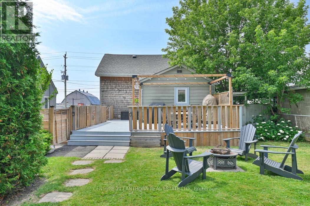 24 Parker Street, Belleville, Ontario  K8P 1C8 - Photo 29 - X12383956