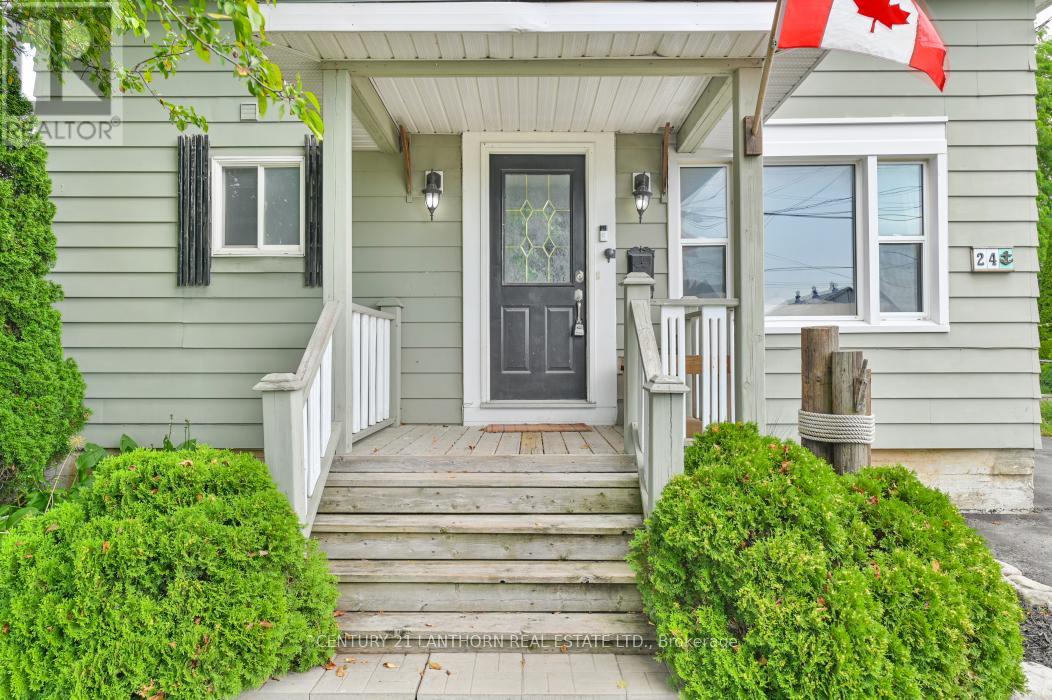 24 Parker Street, Belleville, Ontario  K8P 1C8 - Photo 4 - X12383956