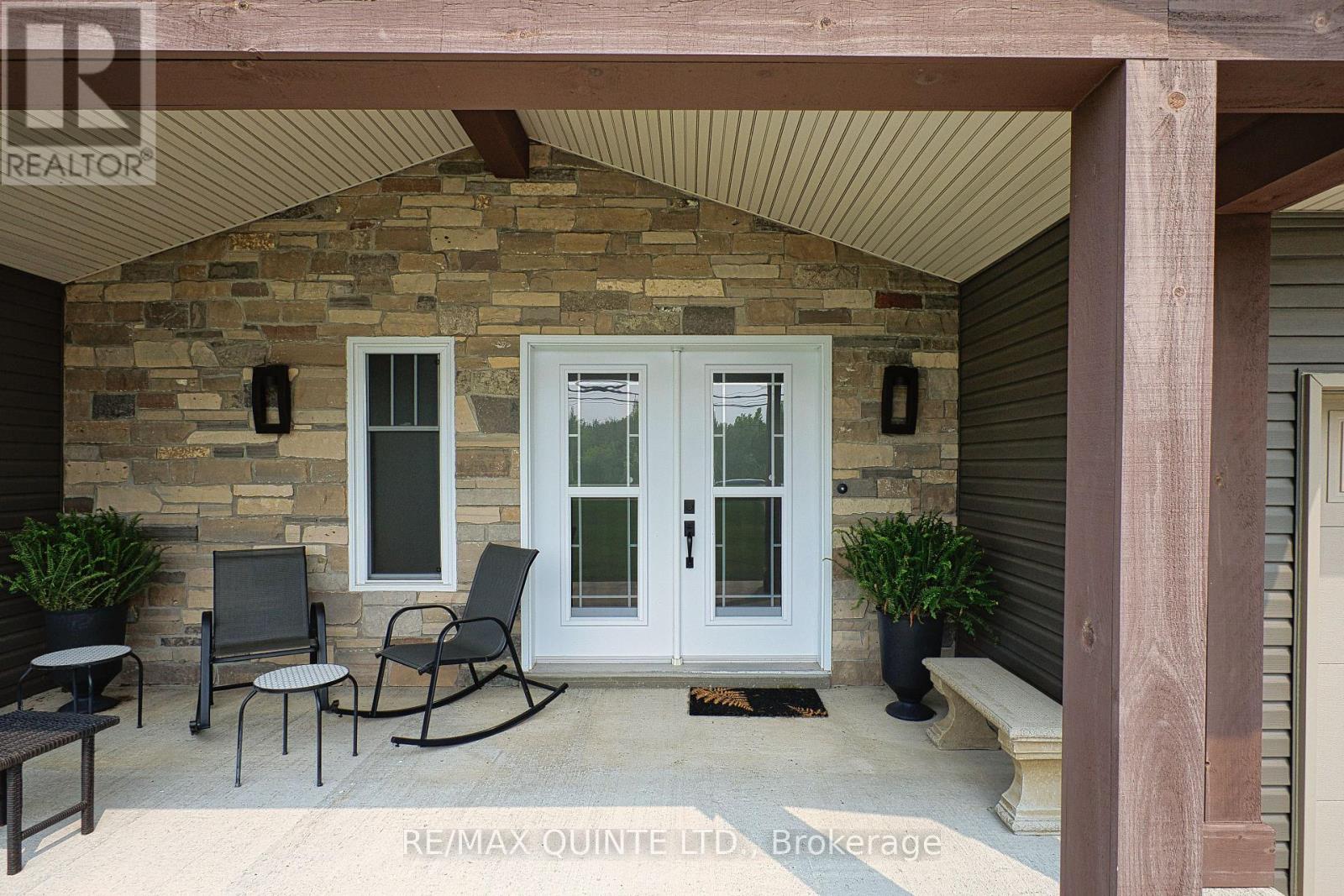 3400 County Road 3, Prince Edward County, Ontario  K0K 1L0 - Photo 5 - X12384156