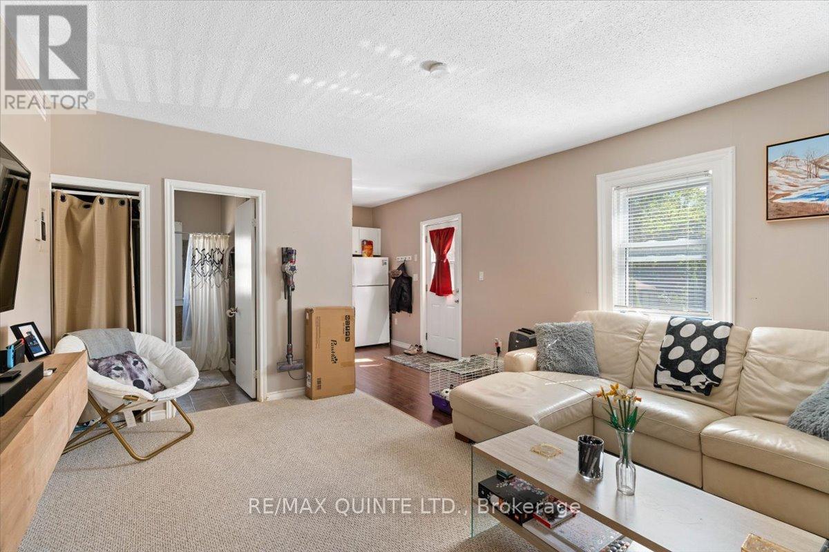 5-7 Chapel Street, Prince Edward County, Ontario  K0K 2T0 - Photo 14 - X12384783