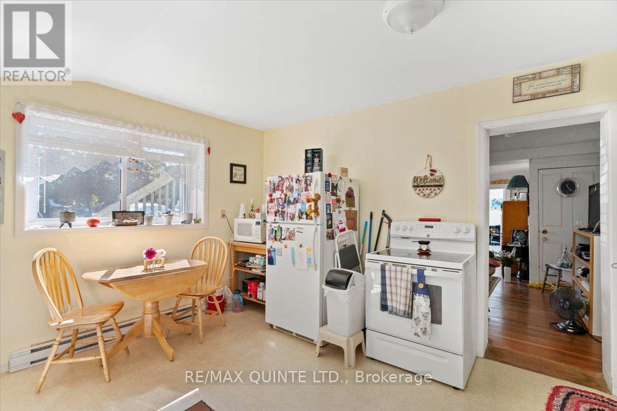 5-7 Chapel Street, Prince Edward County, Ontario  K0K 2T0 - Photo 20 - X12384783