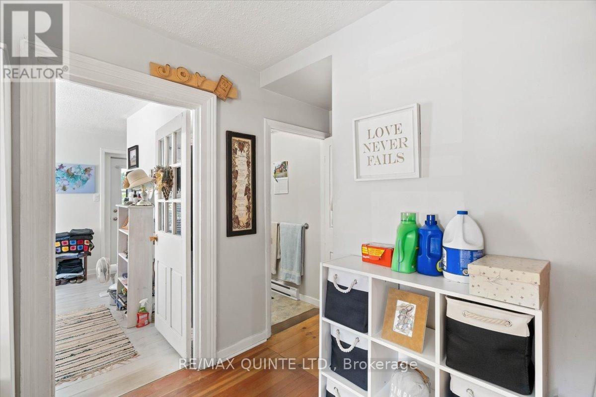 5-7 Chapel Street, Prince Edward County, Ontario  K0K 2T0 - Photo 25 - X12384783