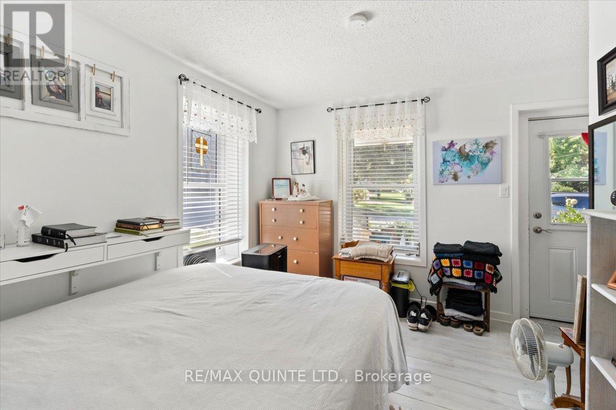 5-7 Chapel Street, Prince Edward County, Ontario  K0K 2T0 - Photo 26 - X12384783