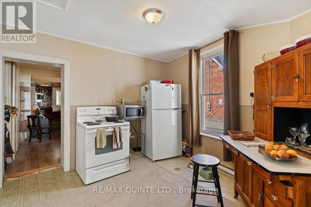 5-7 Chapel Street, Prince Edward County, Ontario  K0K 2T0 - Photo 32 - X12384783