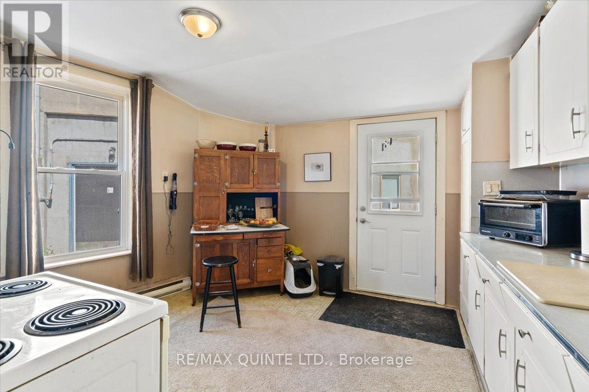 5-7 Chapel Street, Prince Edward County, Ontario  K0K 2T0 - Photo 34 - X12384783