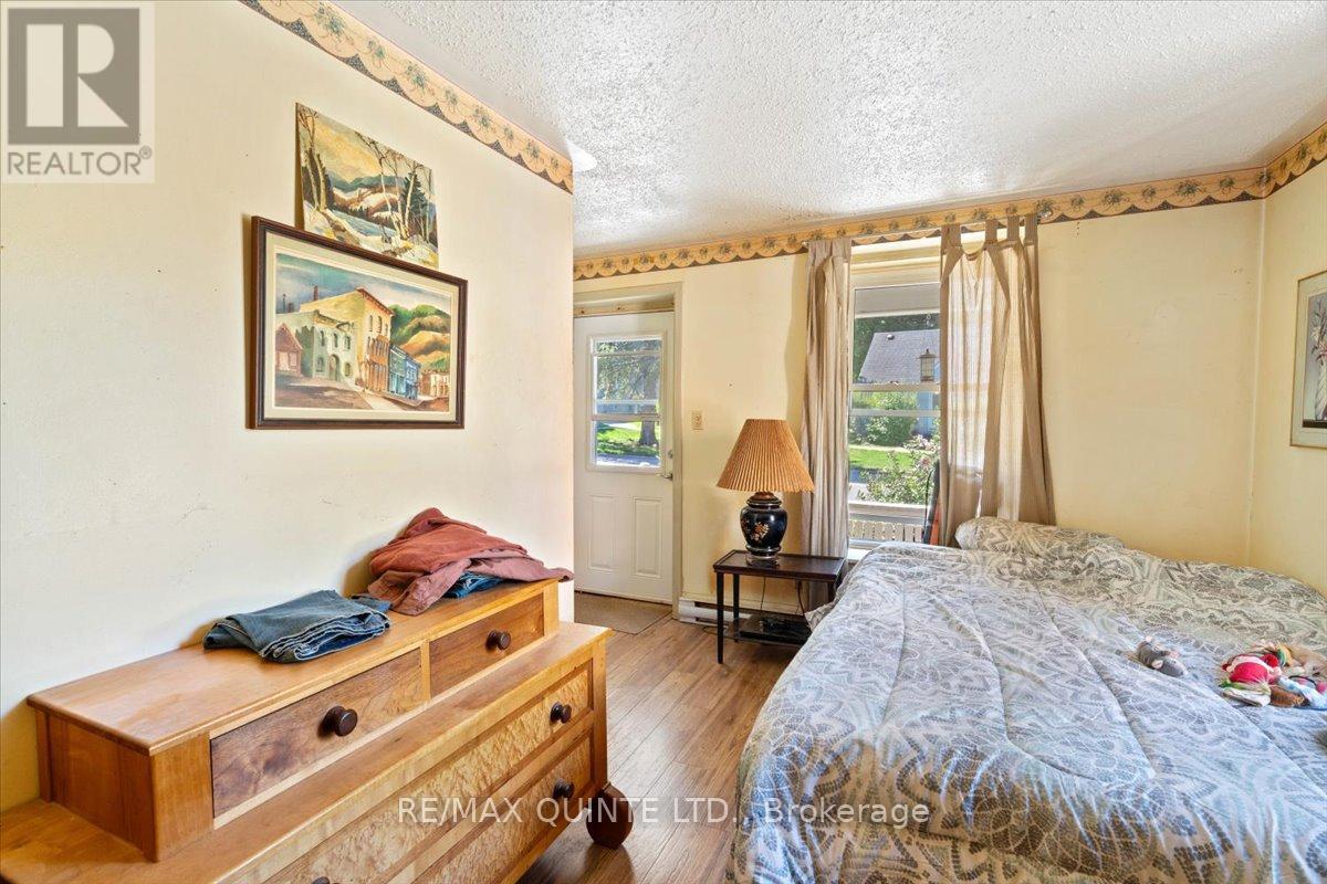 5-7 Chapel Street, Prince Edward County, Ontario  K0K 2T0 - Photo 37 - X12384783