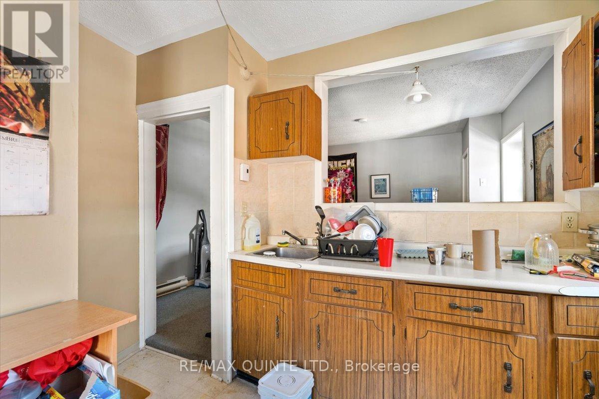 5-7 Chapel Street, Prince Edward County, Ontario  K0K 2T0 - Photo 7 - X12384783