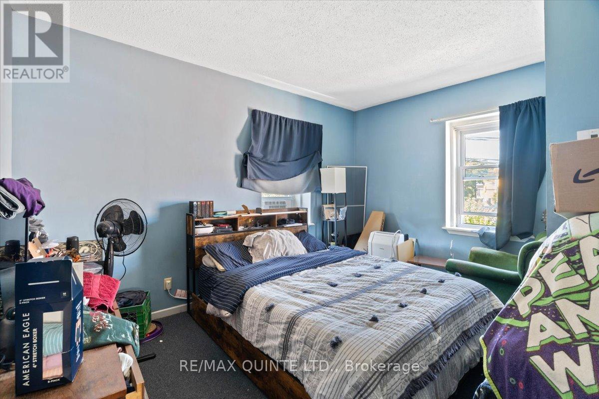 5-7 Chapel Street, Prince Edward County, Ontario  K0K 2T0 - Photo 9 - X12384783