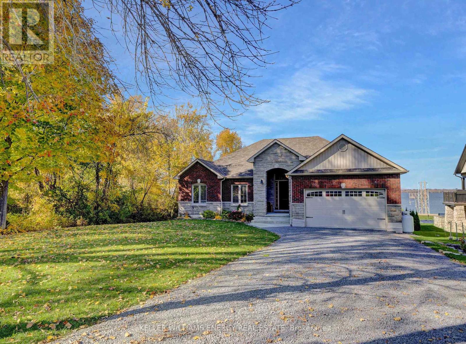 4 PRINYERS DRIVE, Prince Edward County, Ontario