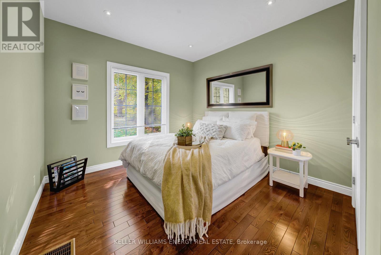 4 Prinyers Drive, Prince Edward County, Ontario  K0K 2T0 - Photo 20 - X12384828