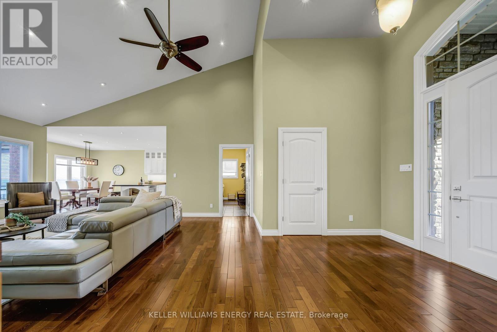 4 Prinyers Drive, Prince Edward County, Ontario  K0K 2T0 - Photo 7 - X12384828