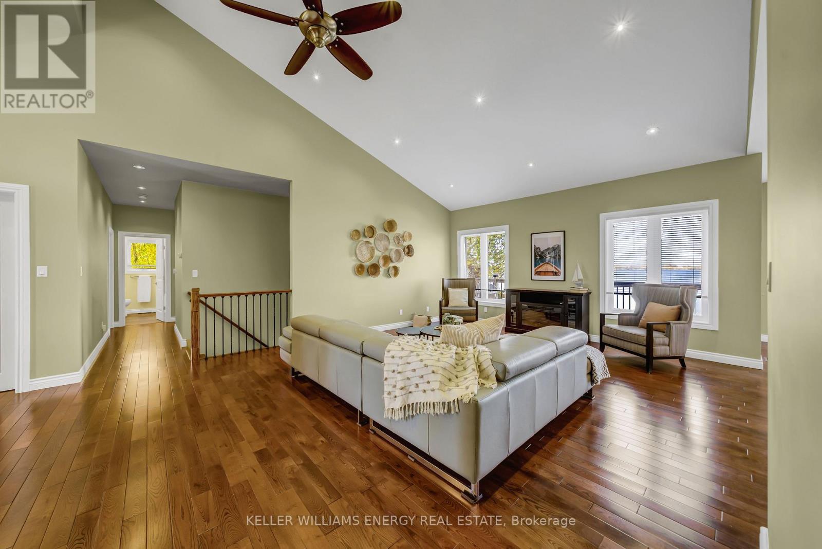 4 Prinyers Drive, Prince Edward County, Ontario  K0K 2T0 - Photo 9 - X12384828