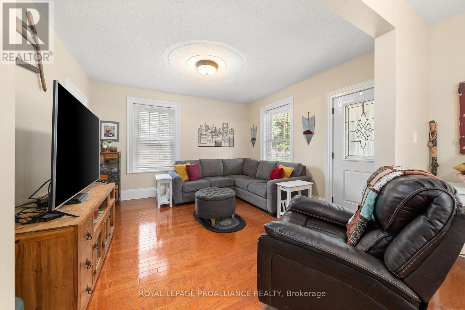 16 Benjamin Street, Belleville, Ontario  K8P 1P7 - Photo 21 - X12384919