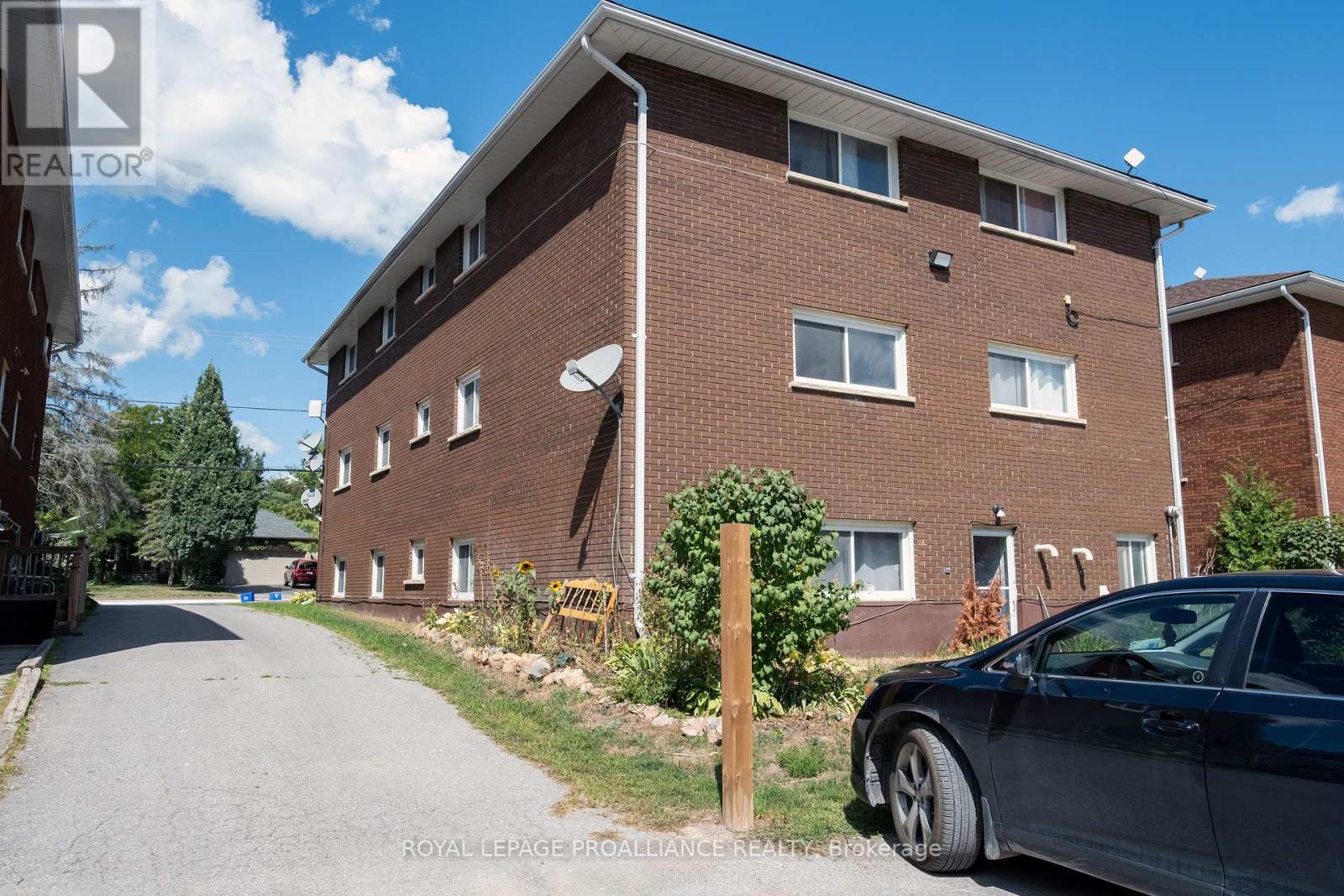 297-301 St. Lawrence Street E, Madoc, Ontario  K0K 2K0 - Photo 10 - X12384936