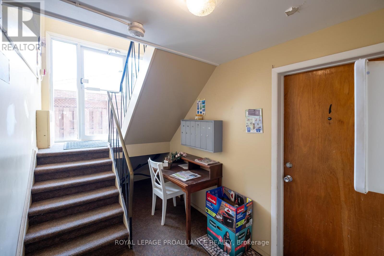 297-301 St. Lawrence Street E, Madoc, Ontario  K0K 2K0 - Photo 4 - X12384936