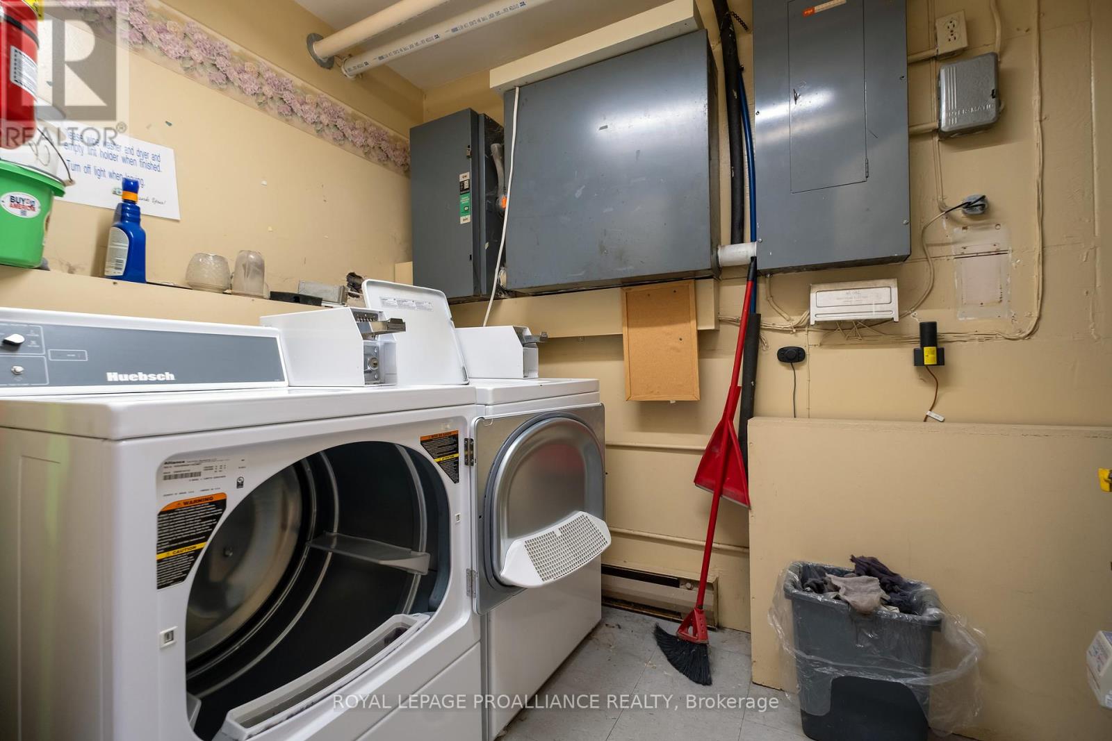 297-301 St. Lawrence Street E, Madoc, Ontario  K0K 2K0 - Photo 5 - X12384936