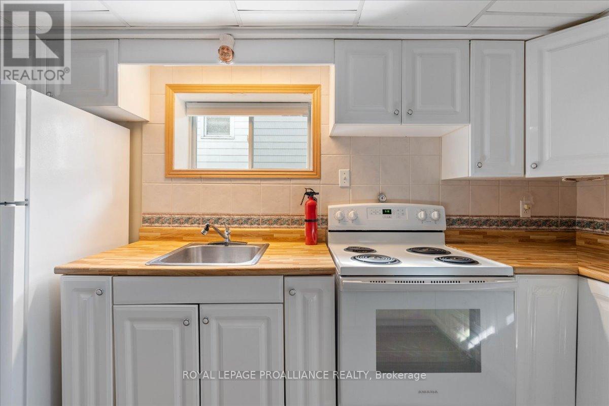 356 Dufferin Avenue, Belleville, Ontario  K8N 3X8 - Photo 24 - X12384982