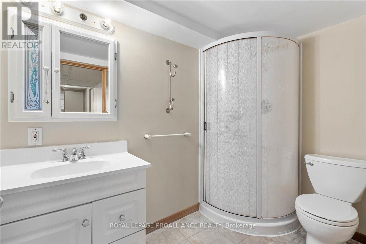 356 Dufferin Avenue, Belleville, Ontario  K8N 3X8 - Photo 29 - X12384982