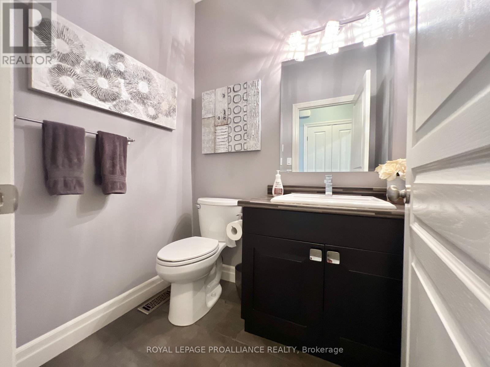 32 Vertis Court, Belleville, Ontario  K8N 0C9 - Photo 24 - X12385262